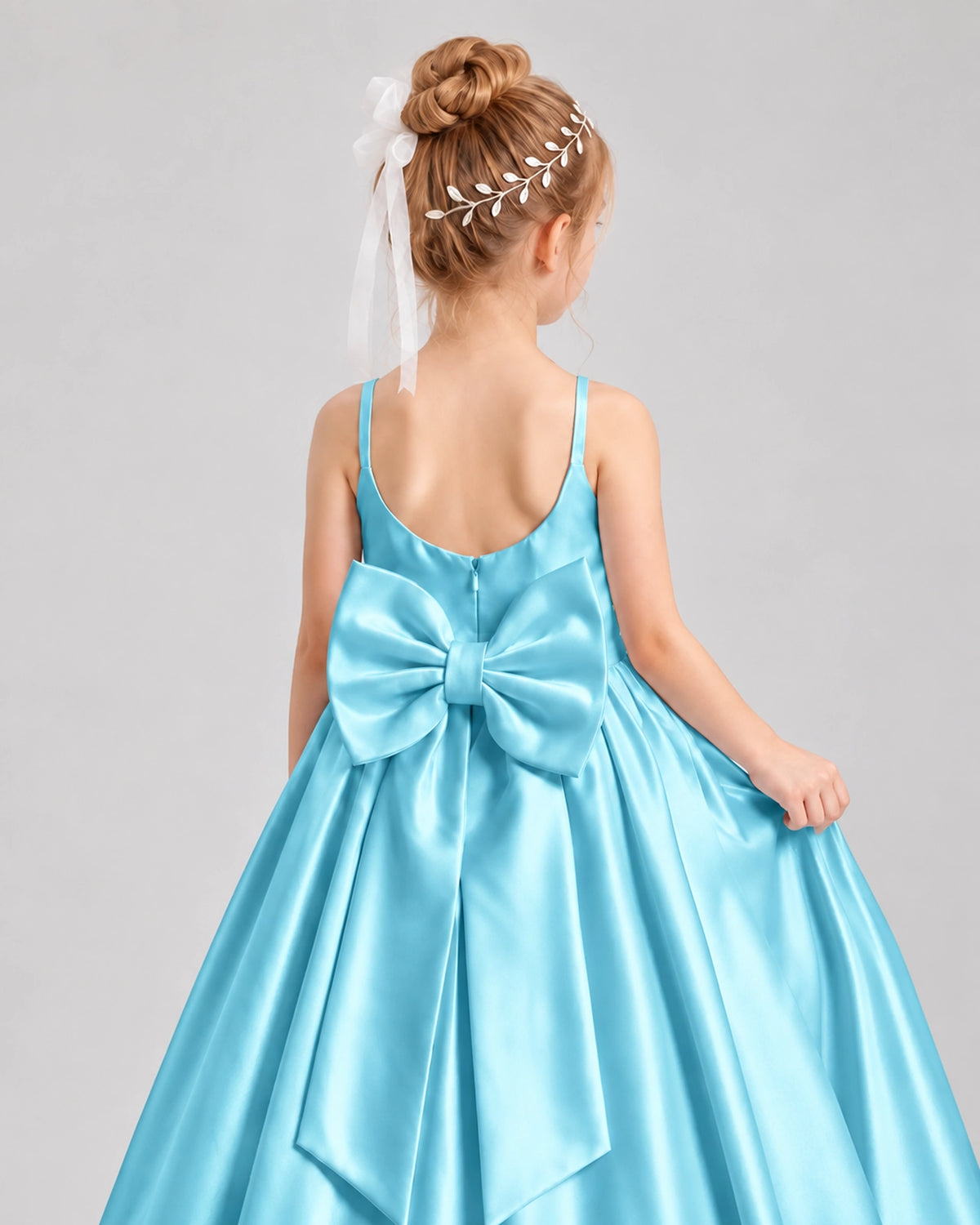 Dideyttawl Flower Girl Dress with Spaghetti Straps and Statement Back Bow