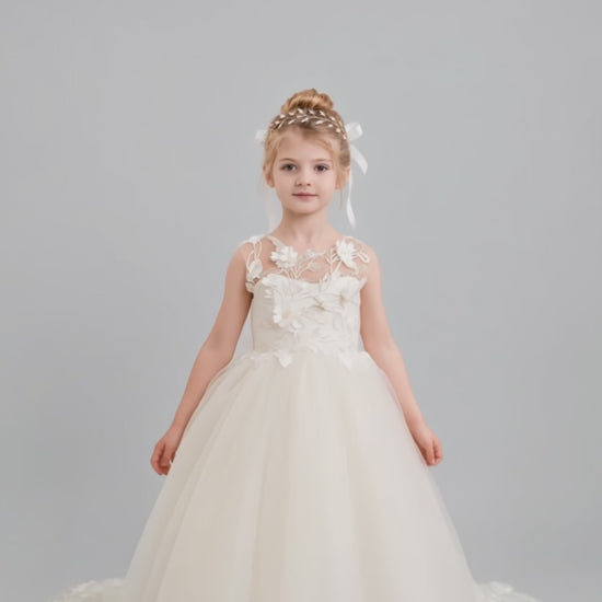Ivory Tulle A-line Flower Girl Dress
Show