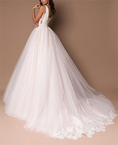 V-Neck Sleeveless Princess Wedding Dresses 2025 Lace Up Beads Applique Bridal Dress Ball Gown